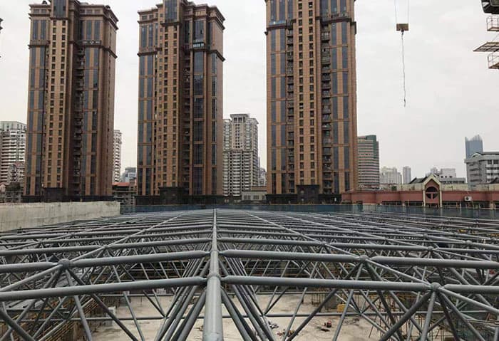 穆棱螺栓球网架结构